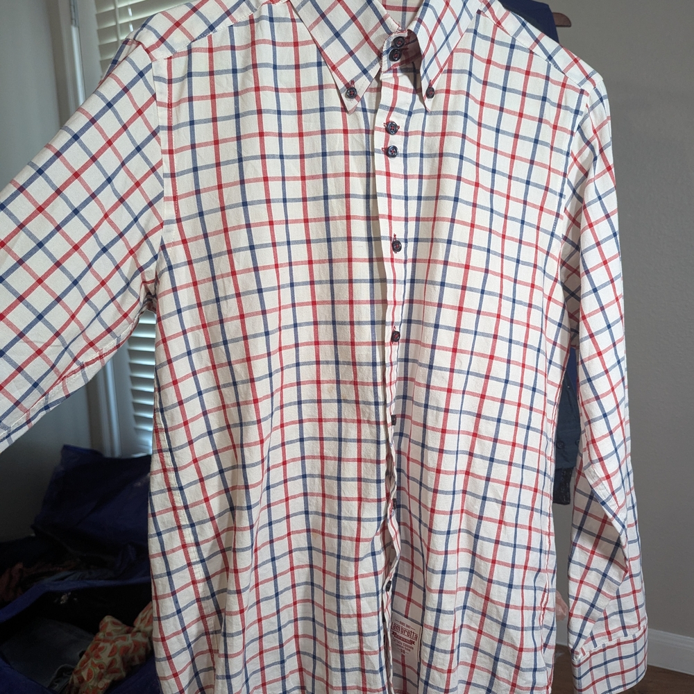 Stylish Plaid Men's Shirt in Red and Blue
